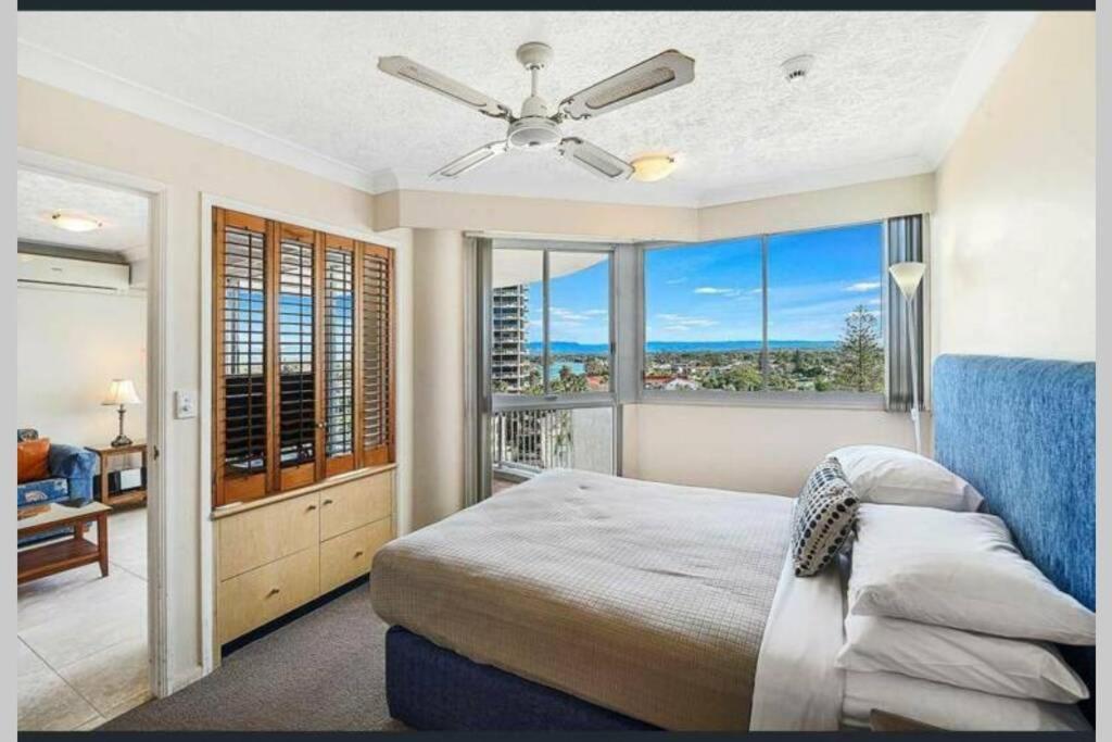 Surfers/Broadbeach Pool View. Free Parking & Wifi Gold Coast Eksteriør billede